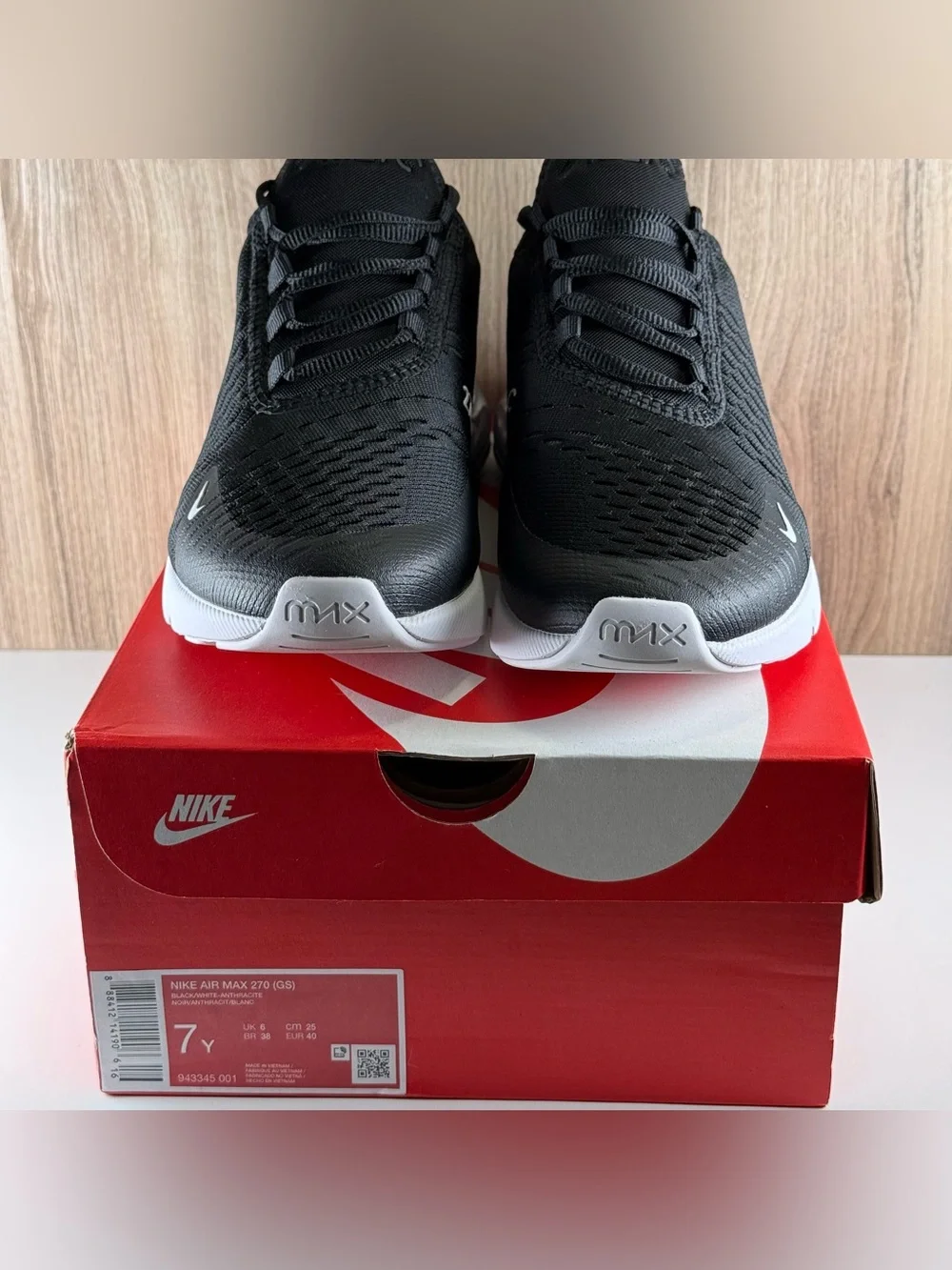Nike Air Max 270 Black/White Anthracite 943345-001 GS Size 7Y / Women’s Size 8.5